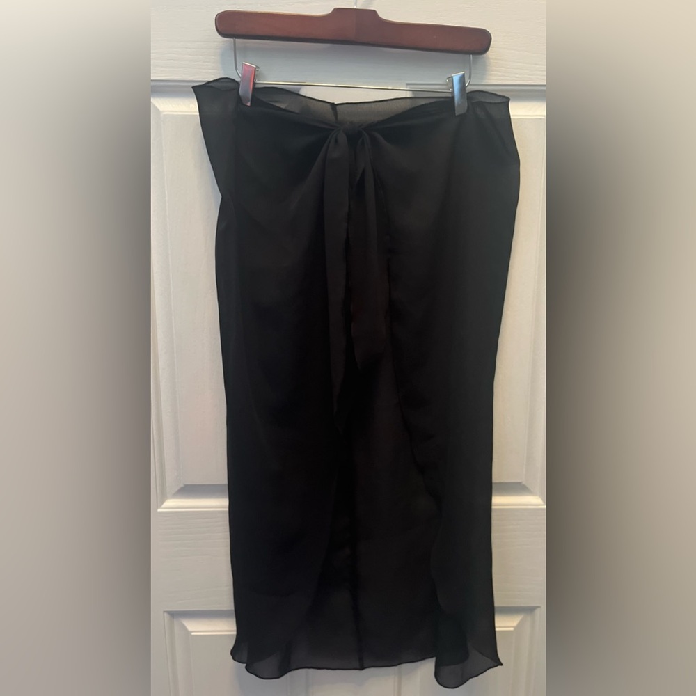 PRE-OWNED DOTTI WOMEN'S SHEER SARONG-/COVER UP- BLACK